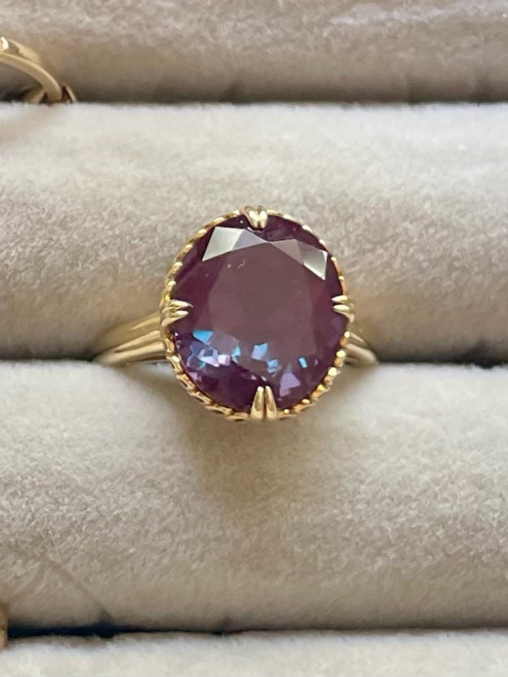 10KT Solid Yellow Gold 5.00ct Lab Alexandrite Ring Size 5